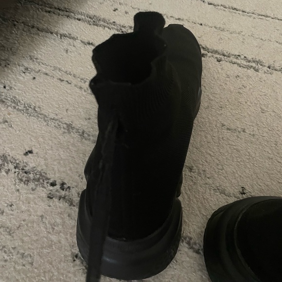 Balenciaga speed sneaker size 10 Mens - Picture 4 of 5